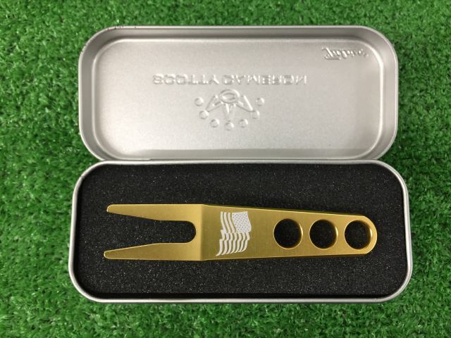 GK весна день .#087 Titleist Scotty Cameron tiboto tool GD WAVEFLAG зеленый вилка * популярный * супер-скидка * очень редкий *Divot Tool*