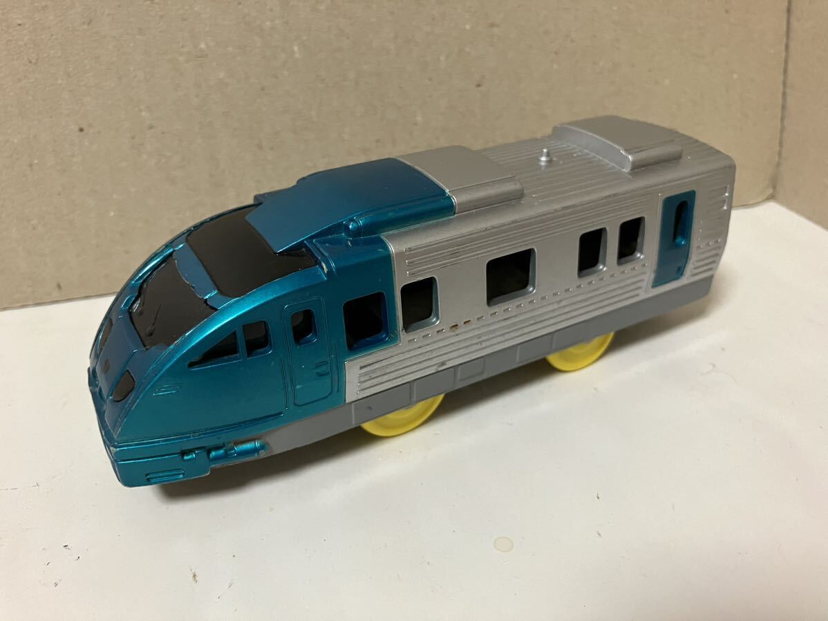 プラレール】JR九州ソニック883 旧塗装 後尾車|Yahoo!フリマ プラレール】JR九州ソニック883 旧塗装 後尾車|Yahoo!フリマ