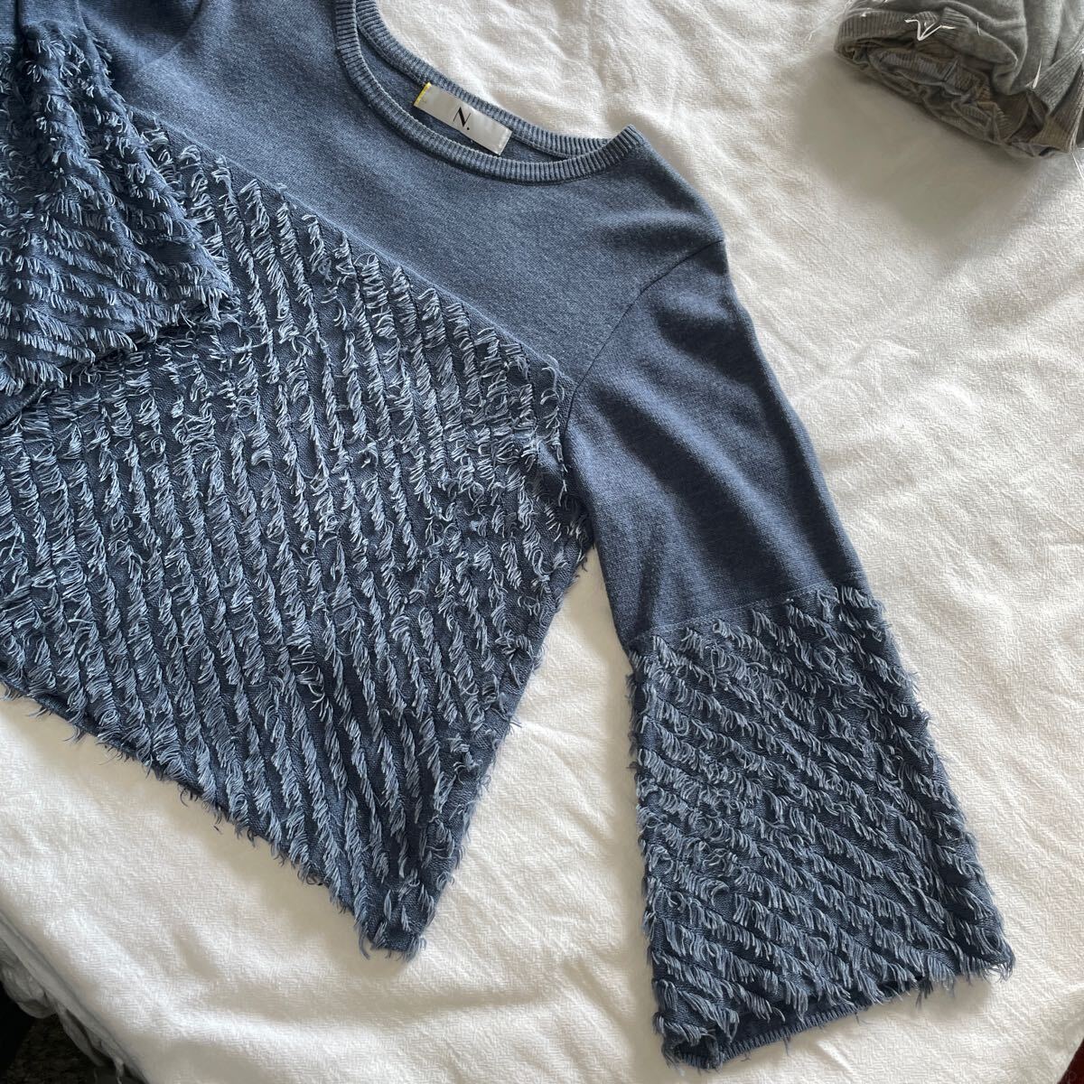 ロングセーター　紺色　ブルー　ブルー　青　レディース　トップス　フリンジ　丸　ネック_画像2