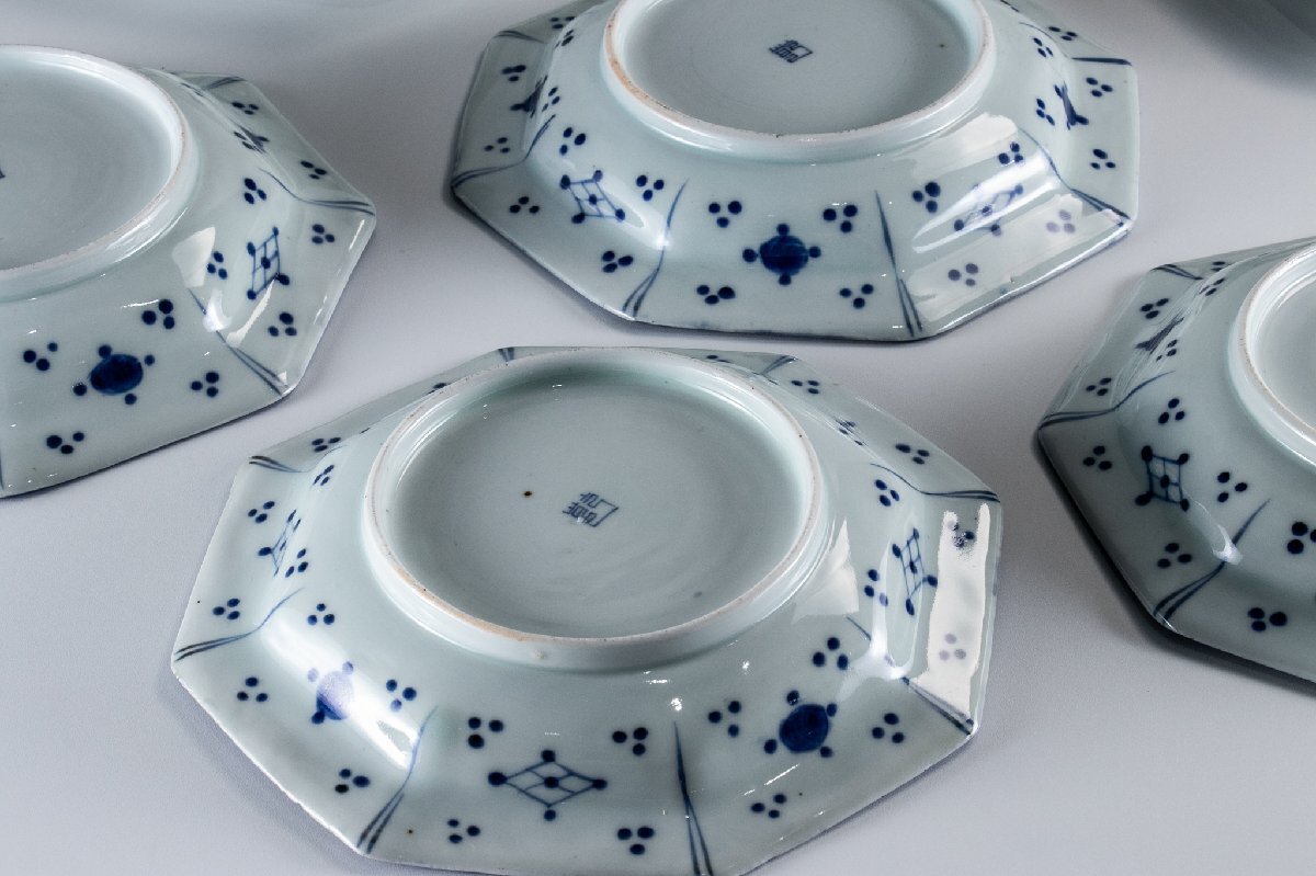 【未使用品】 伊万里 古伊万里 染付 工芸品 1客 八角皿 華の図 工芸品