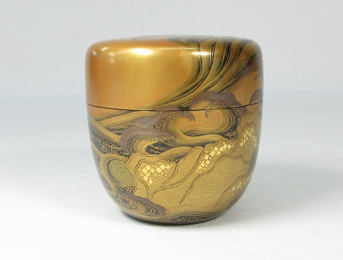 G3288】茶道具 蒔絵師 久世宗春 鳴門蒔絵 棗 (大棗) 共箱 即決 G3288】茶道具 蒔絵師 久世宗春 鳴門蒔絵 棗 (大棗) 共箱 即決