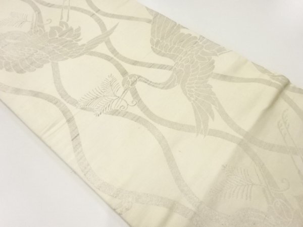 ys7131769; 宗sou 立涌に松喰鶴模様織出し丸帯（材料）【アンティーク】【着】