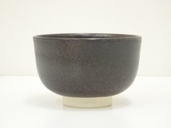 ys6981229; 宗sou 薩摩焼　桜岳窯造　黒茶碗（共箱）【道】