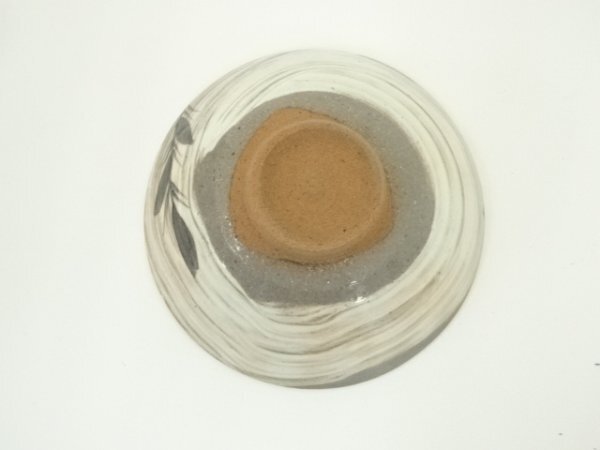 ys6993177; 栄山窯　加藤西陵造　刷毛目平茶碗（共箱）