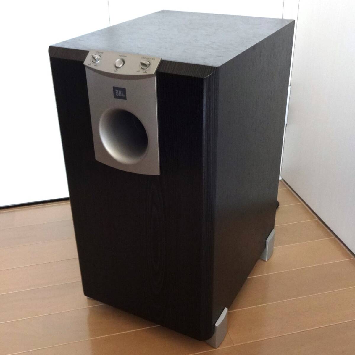 美品 JBL アクティブ・サブウーファー SUB138/100■ジェイビーエル 200mm ウーハー スピーカー 完動品 美品 取説付き■100V 200W 50/60Hz
