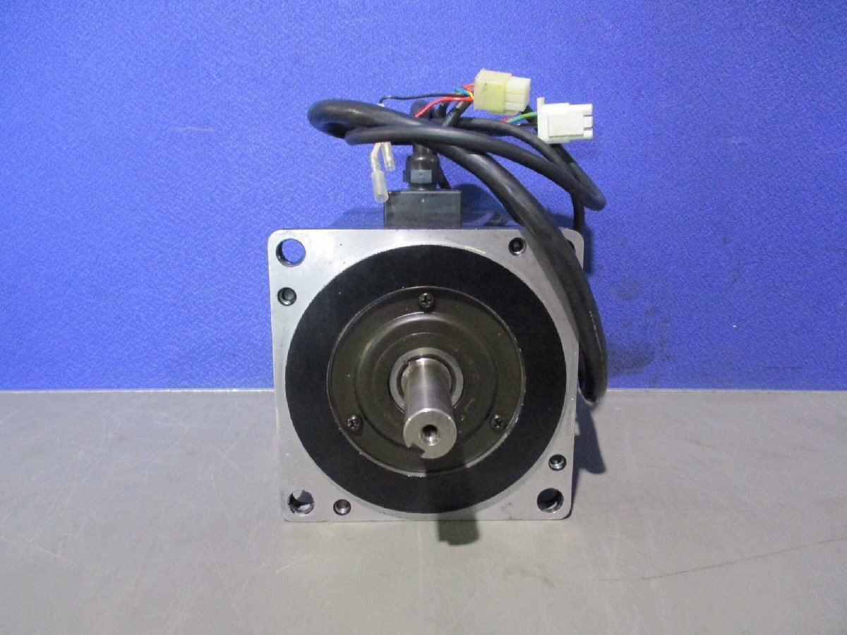 中古 YASKAWA SGMPH-15A1A-YR11 ACサーボモーター 1500W 中古 YASKAWA SGMPH-15A1A-YR11 ACサーボモーター 1500W
