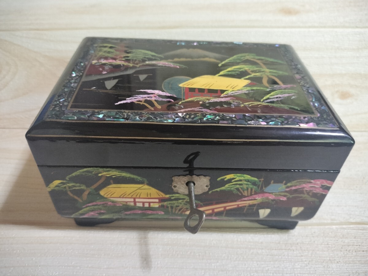 6375円 時代! 戦後!昭和レトロ!オルゴール! 小物入れ! 宝石 6375円 時代! 戦後!昭和レトロ!オルゴール! 小物入れ! 宝石