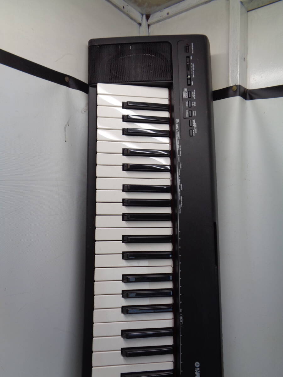 C1433 Yamaha NP-30 Keyboard Yamaha electronic piano keyboard 