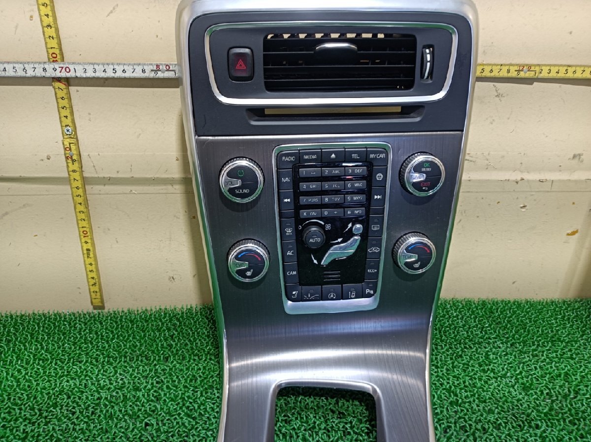 ボルボ センターコンソールコントロールパネル V60 DBA-FB420, 2015 #hyj NSP199122