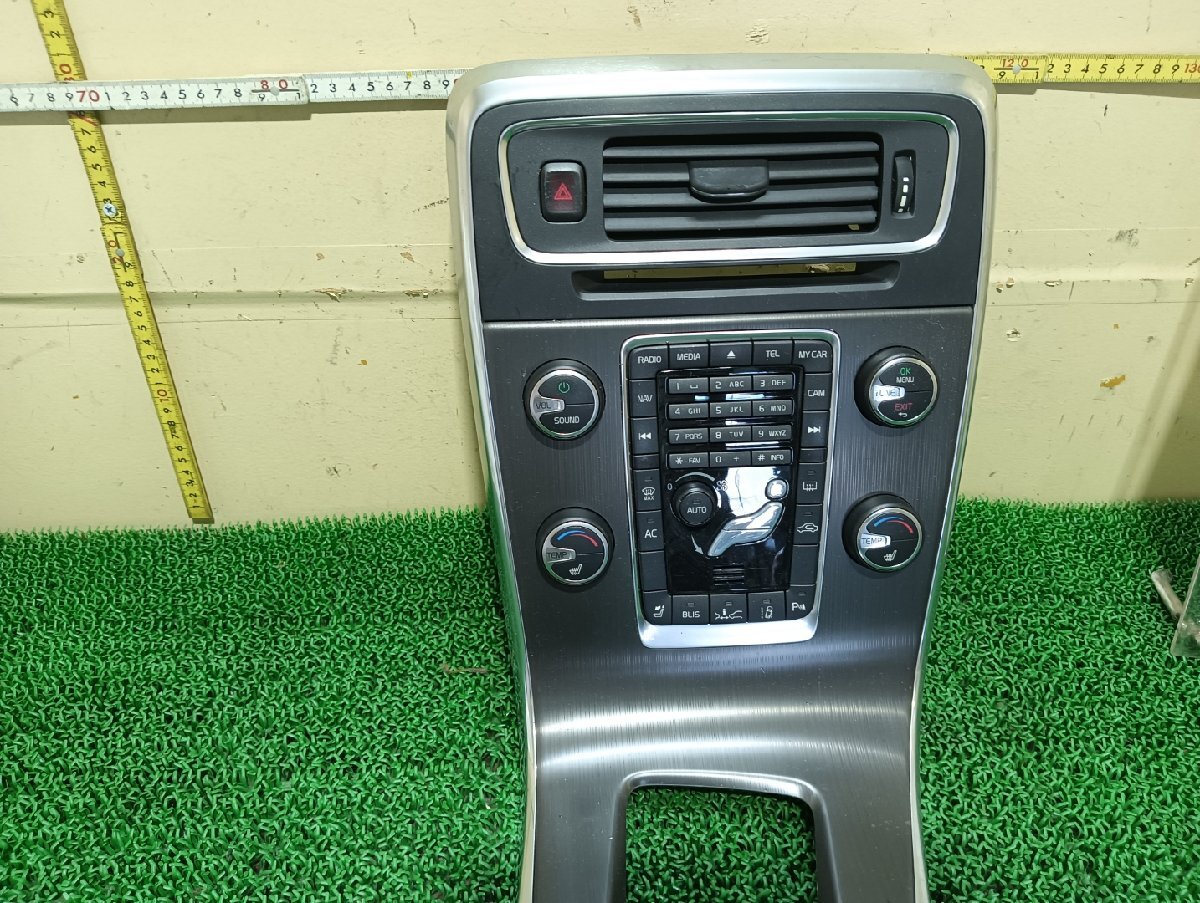 ボルボ センターコンソールコントロールパネル V60 DBA-FB4164T, 2013 #hyj NSP202181