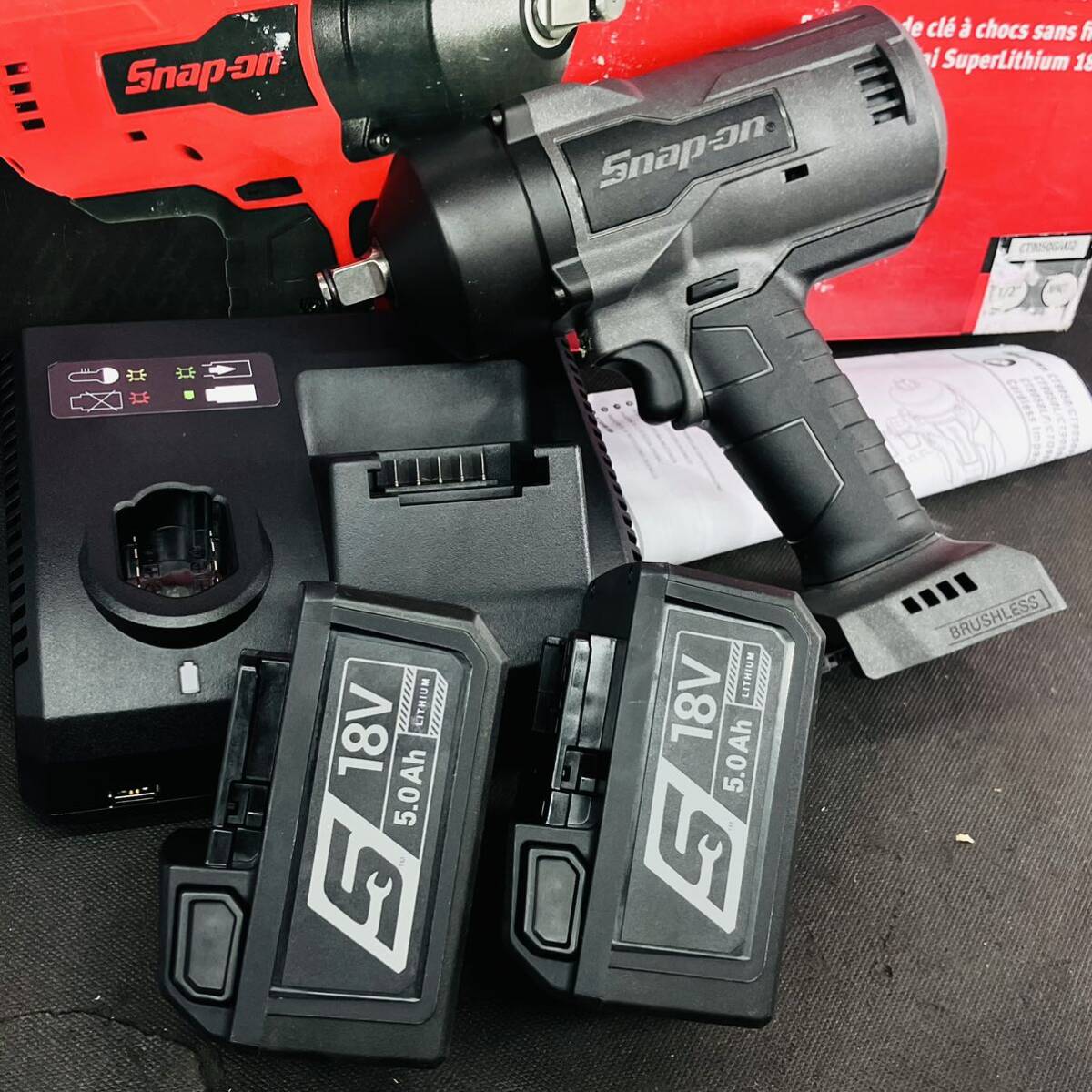 品 Snap-on スナップオン 1/2sq 12.7mm 18v コードレス 充電式 品 Snap-on スナップオン 1/2sq 12.7mm 18v コードレス 充電式