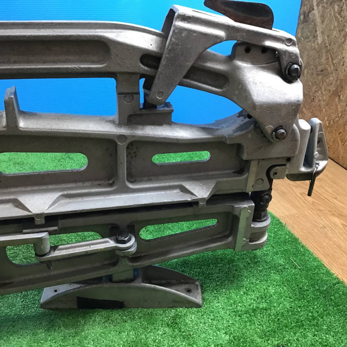 中古品/店頭受取り限定】○クボタ(KUBOTA) 瓦切断機 シングル 中古品/店頭受取り限定】○クボタ(KUBOTA) 瓦切断機 シングル