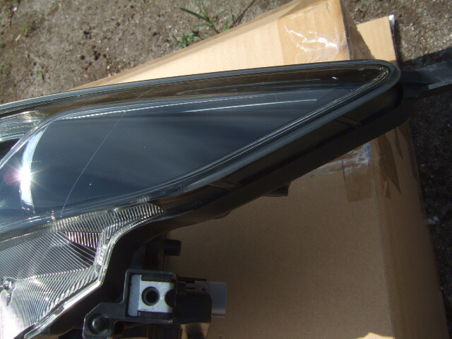 ハリアー 60 前期 ヘッドランプ 左 ヘッドライト ZSU60W ZSU65W