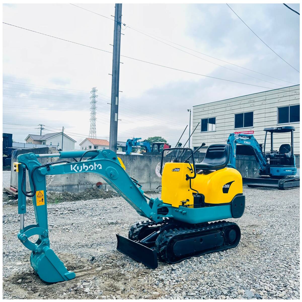 クボタ Kubota K-008 0.8Tクラス・ブレーカー配管・パターン切り替え。中古ミニユンボ ミニショベル 下取り可能です。売り切り(建設機械、重機)|売買されたオークション情報、Yahoo!オークション(旧ヤフオク!) の商品情報をアーカイブ公開 - オークファン(aucfan.com)