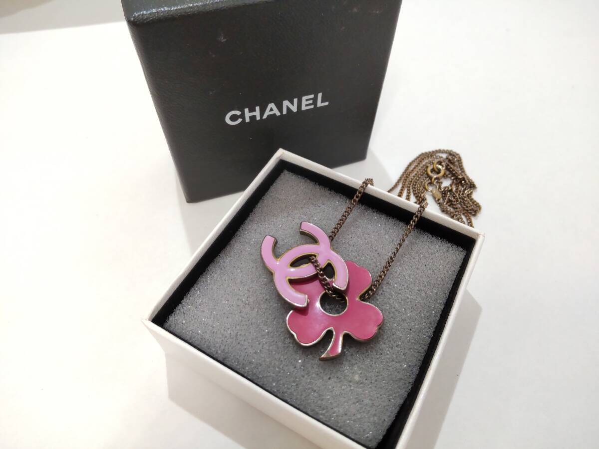 CHANEL シャネル 2004年 スプリングコレクション エナメル ココマーク ペンダント/クローバー/Pコレ/ネックレス/箱付き/04OM081102