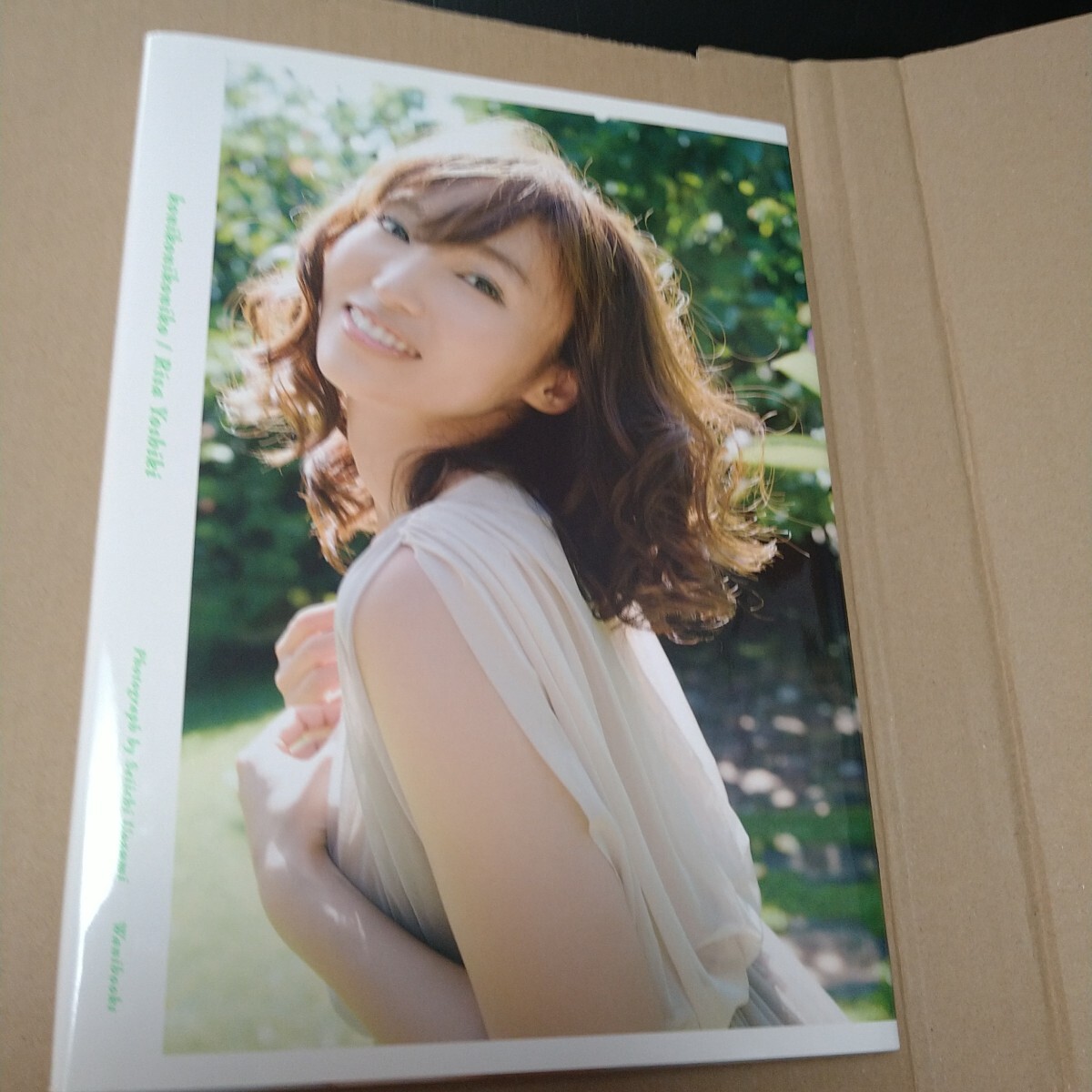 吉木りさ 直筆サイン入りフレーム 直筆サイン入り 吉木りさ 写真集 konikonikoniko(サイン)|売買