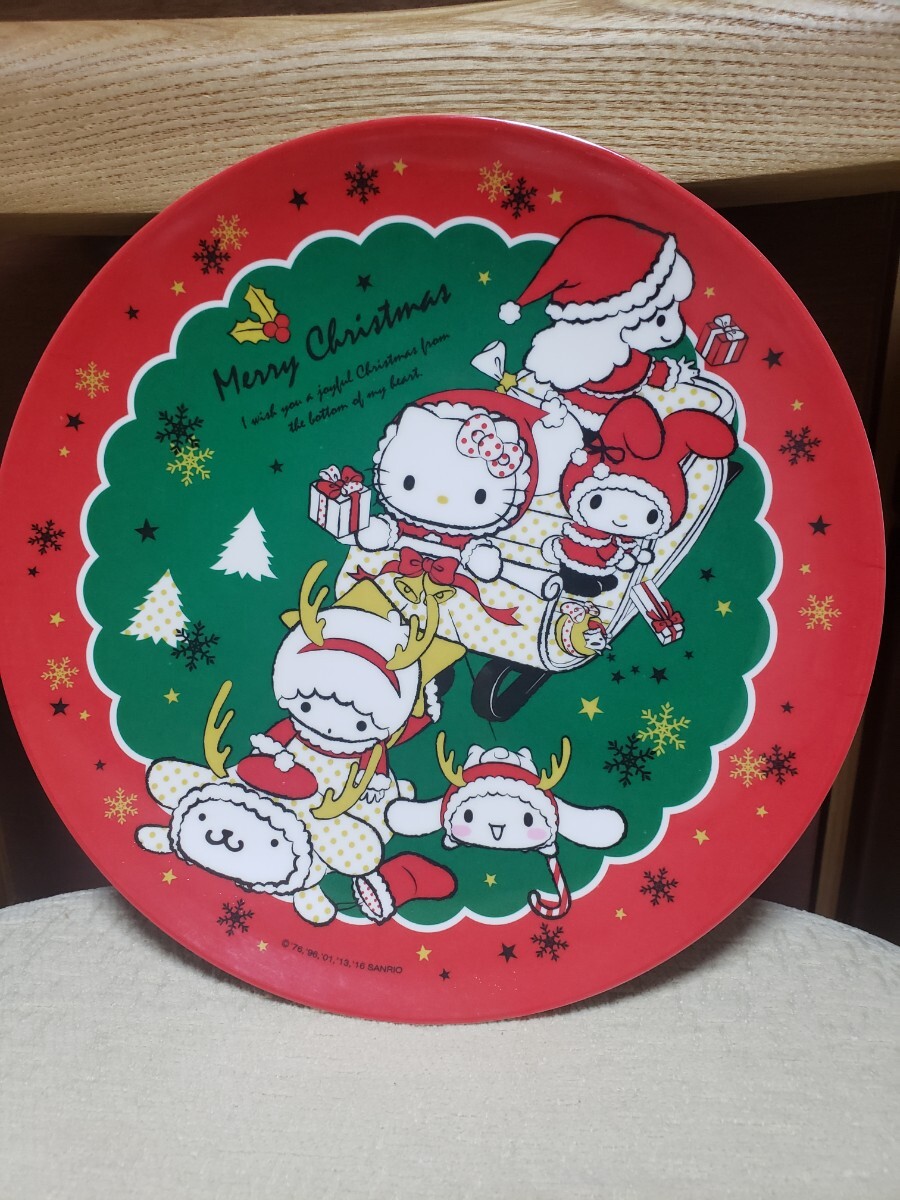 即決！　サンリオ　キティ　キキララ　マイメロ　シナモン　プリン　クリスマス　メラミン　プレート　皿