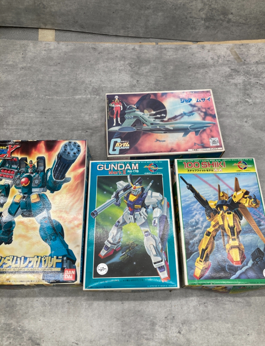 O2c 【ガンプラ】ガンダム プラモデル 4点おまとめ ☆未組立☆ レトロ 現状品