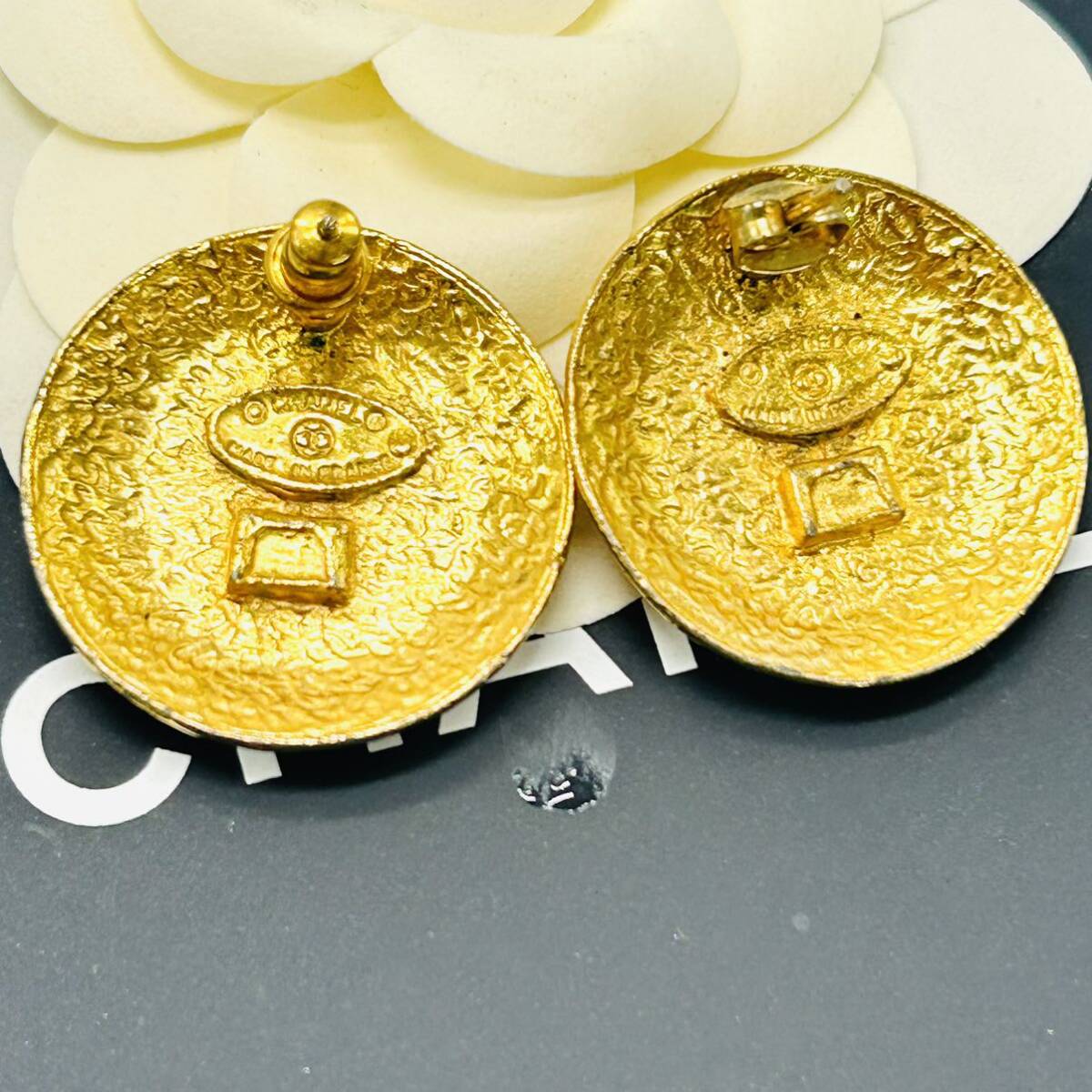 希少 CHANEL シャネル ヴィンテージ ピアス ココマーク ゴールド 希少 CHANEL シャネル ヴィンテージ ピアス ココマーク ゴールド