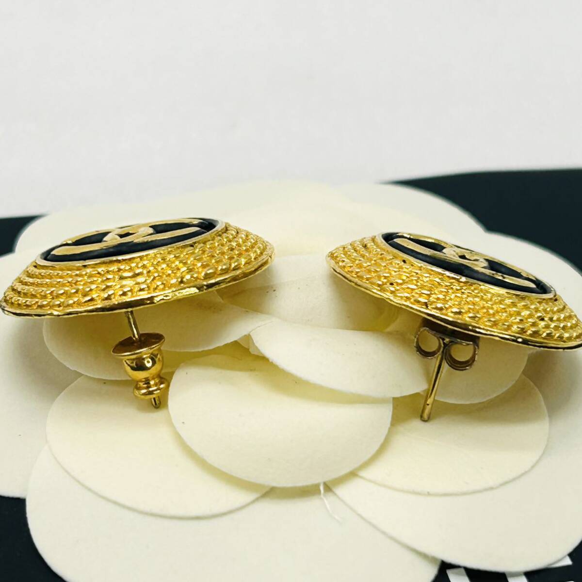 希少 CHANEL シャネル ヴィンテージ ピアス ココマーク ゴールド 希少 CHANEL シャネル ヴィンテージ ピアス ココマーク ゴールド
