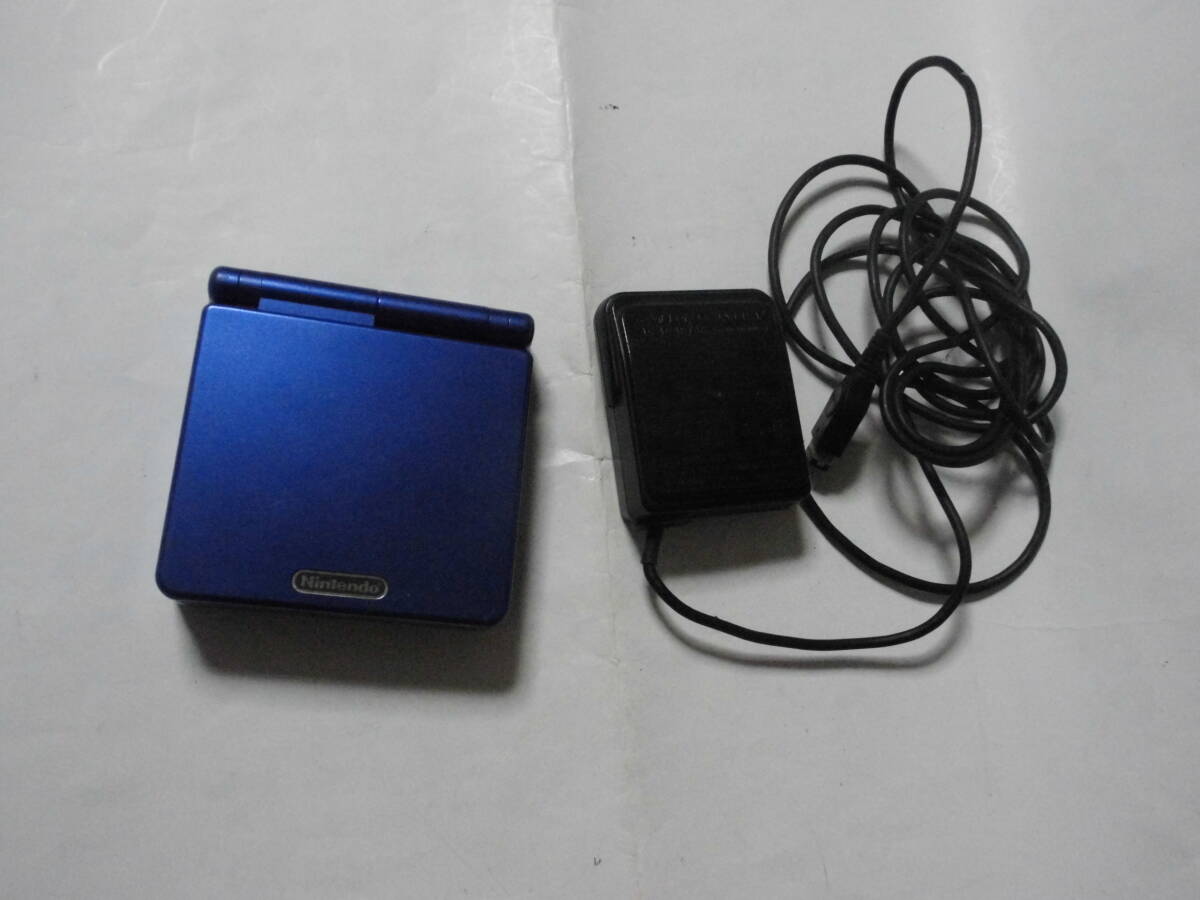 美品　ゲームボーイアドバンスSP 　ブルー　純正充電器付き　動作確認済