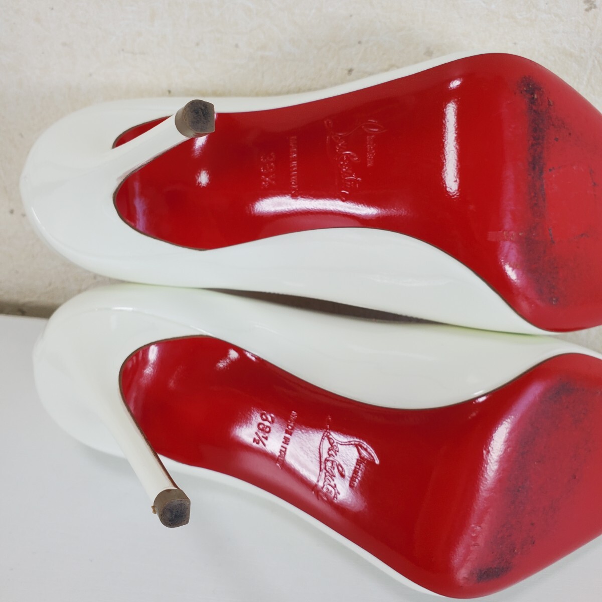 美品 Christian Louboutin クリスチャンルブタン ポインテッド 美品 Christian Louboutin クリスチャンルブタン ポインテッド