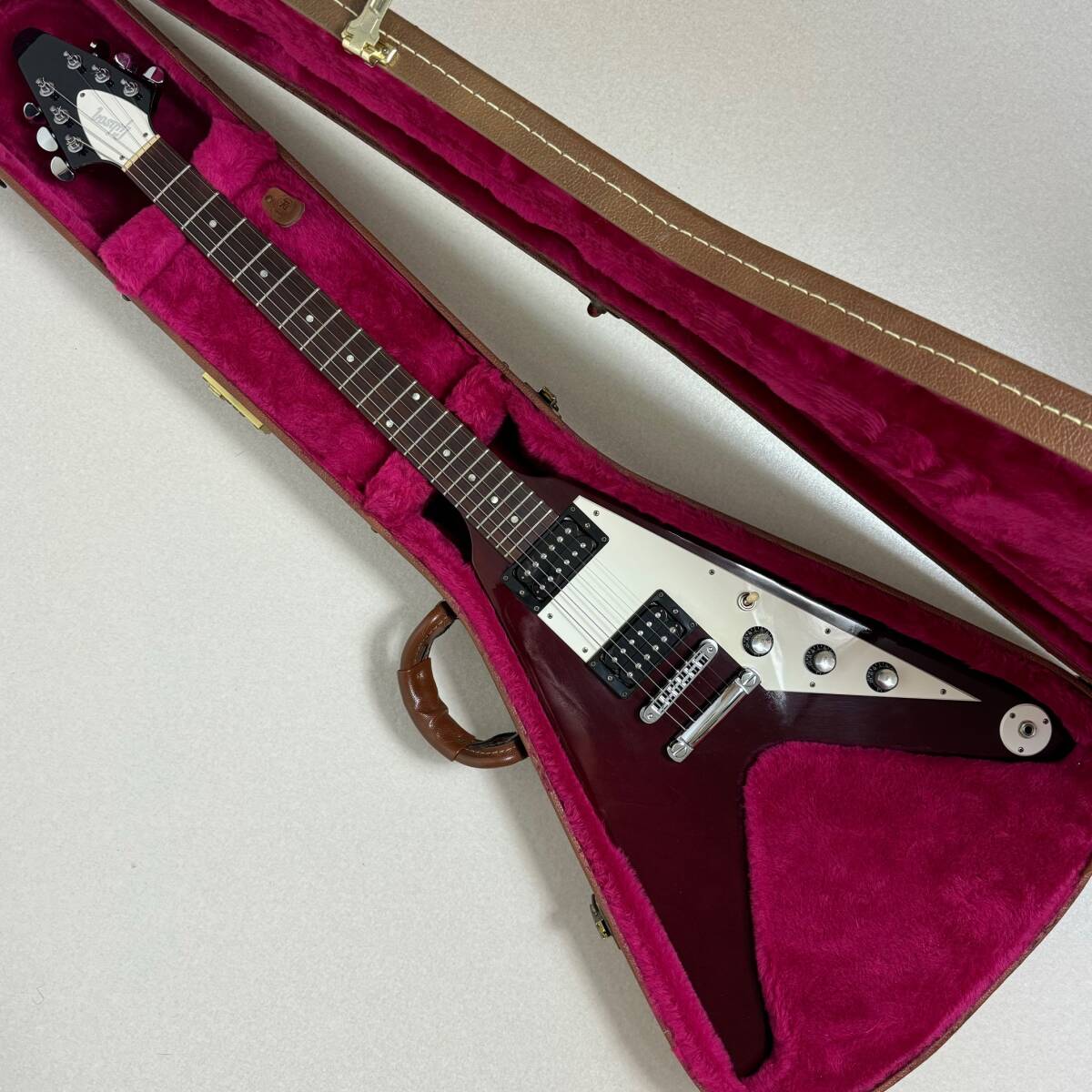 注目の Yahoo!オークション - Limited Edition Gibson Flying V 98 TP ギター
