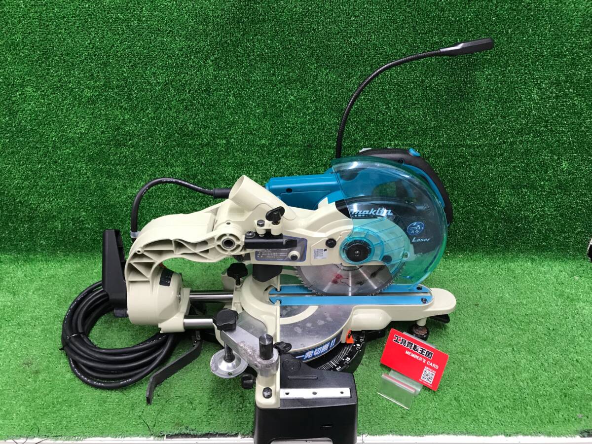 【中古品】★makita(マキタ) 165㎜スライドマルノコ (レーザー付 樹脂ベース仕様) LS0611FL　IT8N5ESVD3HM