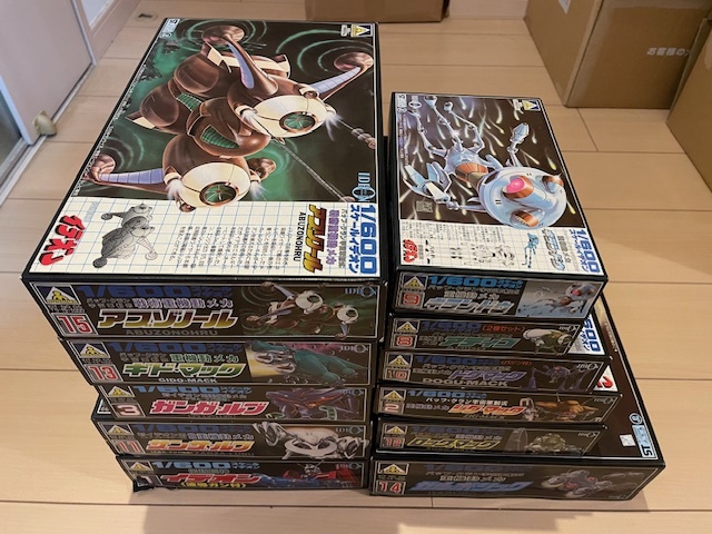 伝説巨人イデオン 1/600 イデオン(波動ガン付) & 重機動メカ 伝説巨人イデオン 1/600 イデオン(波動ガン付) & 重機動メカ