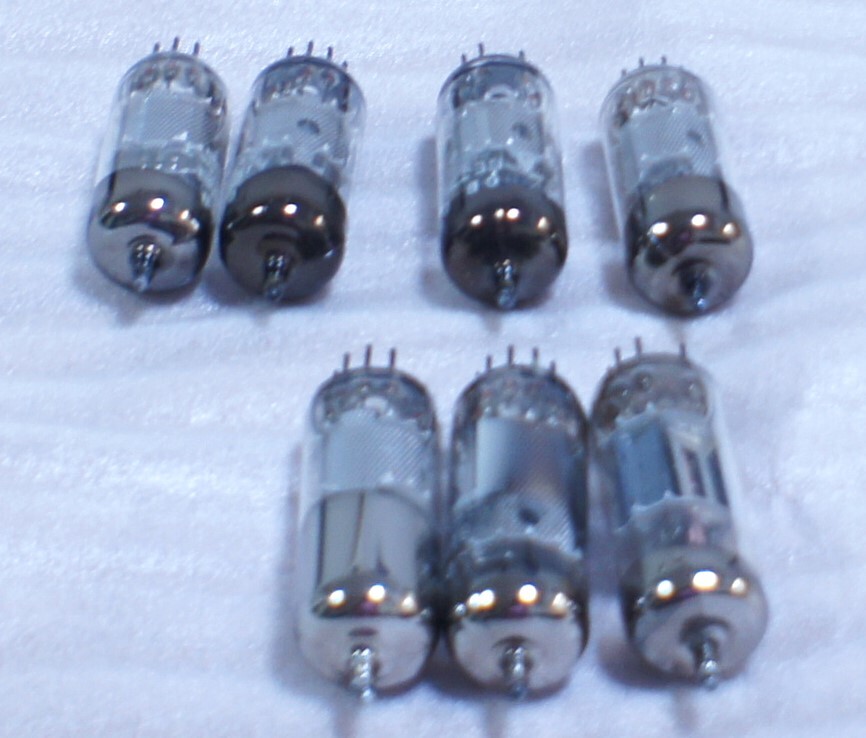 EF183 2本、EF184 2本、6BX6、ECH84、12BY7A各1本