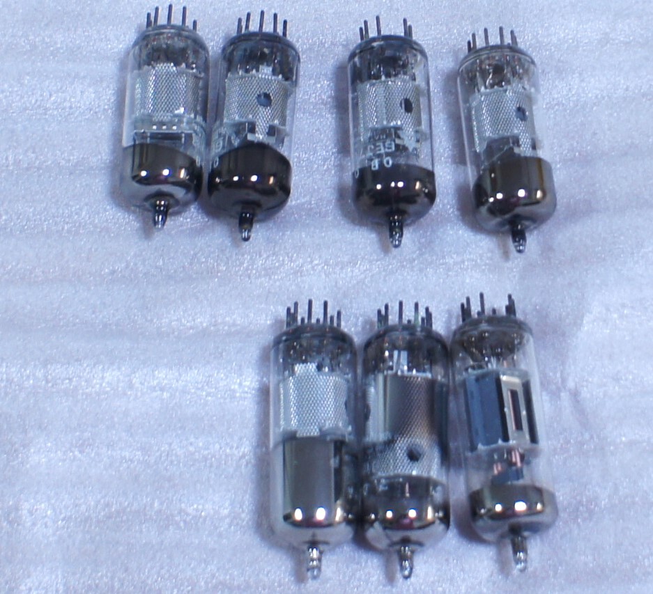 EF183 2本、EF184 2本、6BX6、ECH84、12BY7A各1本
