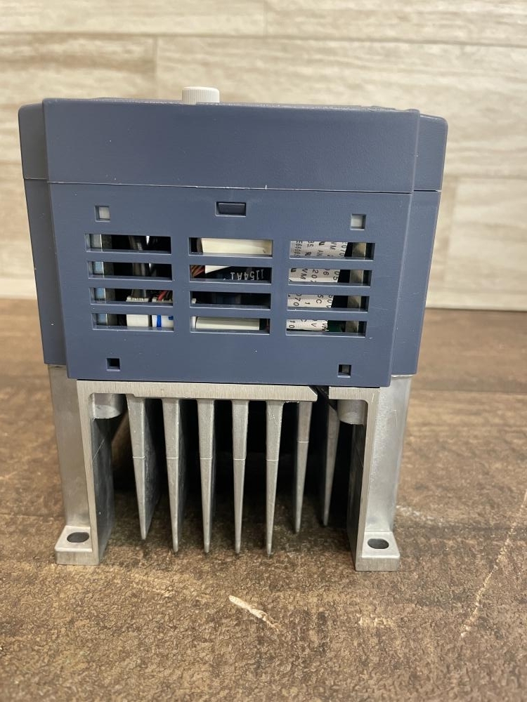009 品 価格 富士電機 インバーター FRN2.2C2S-2J(その他)|売買 009 品 価格 富士電機 インバーター FRN2.2C2S-2J(その他)|売買