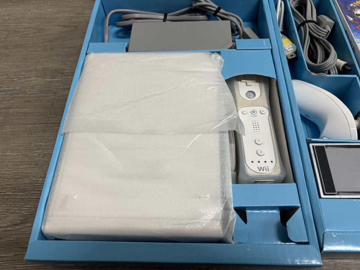 Wiiリモコンまとめて7個セット W1 リモコン/ヌンチャク/ジャケット/ハンドルセット 任天堂純正/動作品 Wiiリモコンまとめて7個セット W1 リモコン/ヌンチャク/ジャケット/ハンドルセット 任天堂純正/動作品