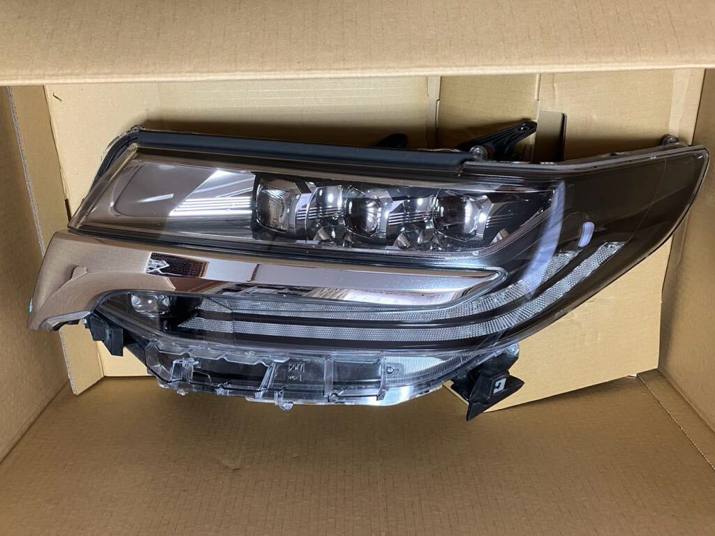 特価 トヨタ アルファード 30系 後期 左ヘッドランプ 3眼 LED 特価 トヨタ アルファード 30系 後期 左ヘッドランプ 3眼 LED