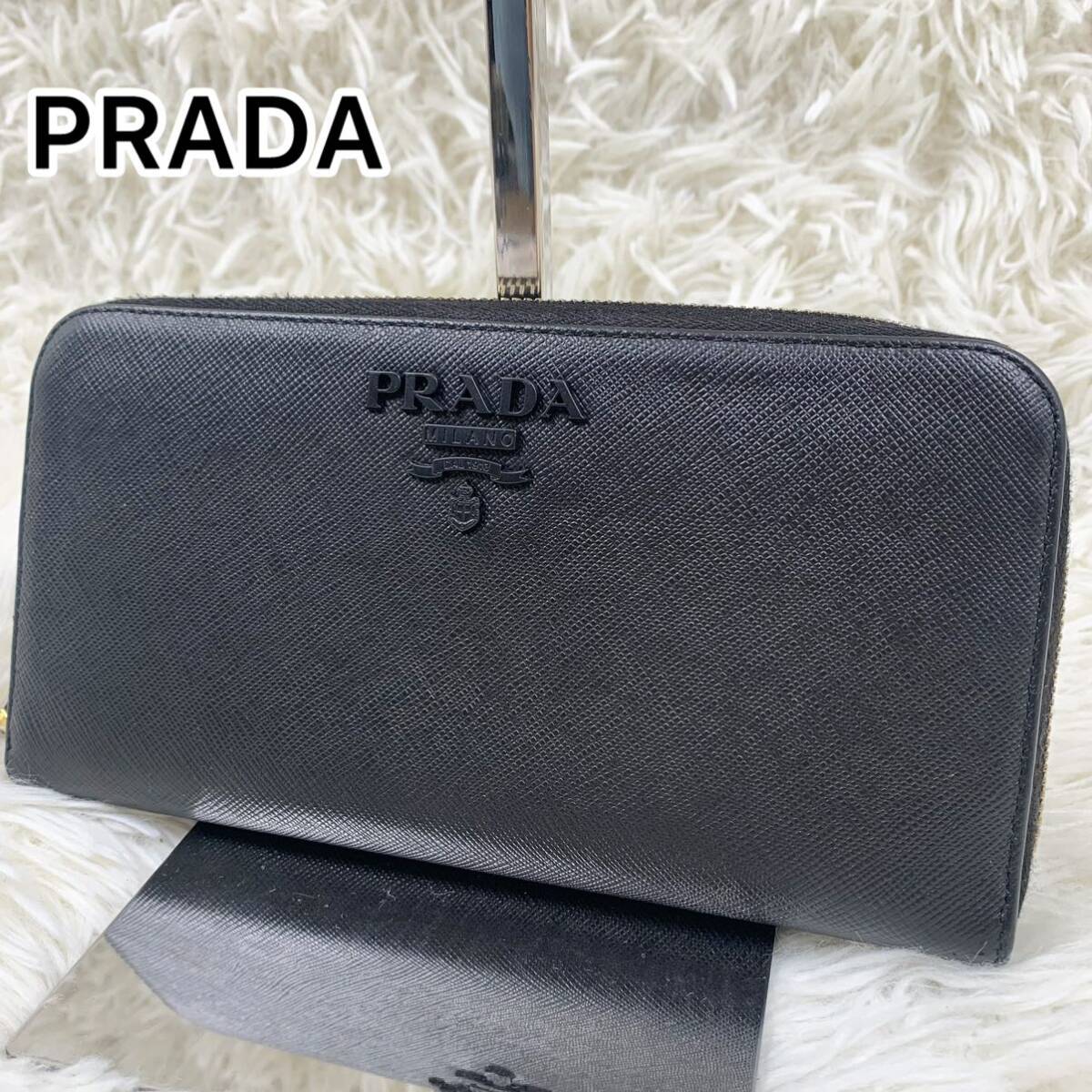 極美品】PRADA プラダ サフィアーノ レザー ラウンドファスナー 極美品】PRADA プラダ サフィアーノ レザー ラウンドファスナー