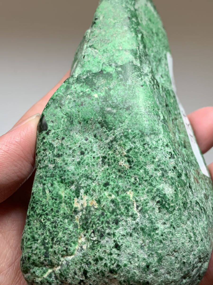 ミャンマー翡翠　コスモクロア　原石　401g 博物館級　糸魚川入りコン沢翡翠ヒスイひすい国産鉱物標本水石水晶ルチルクォーツロードクロサ_画像10