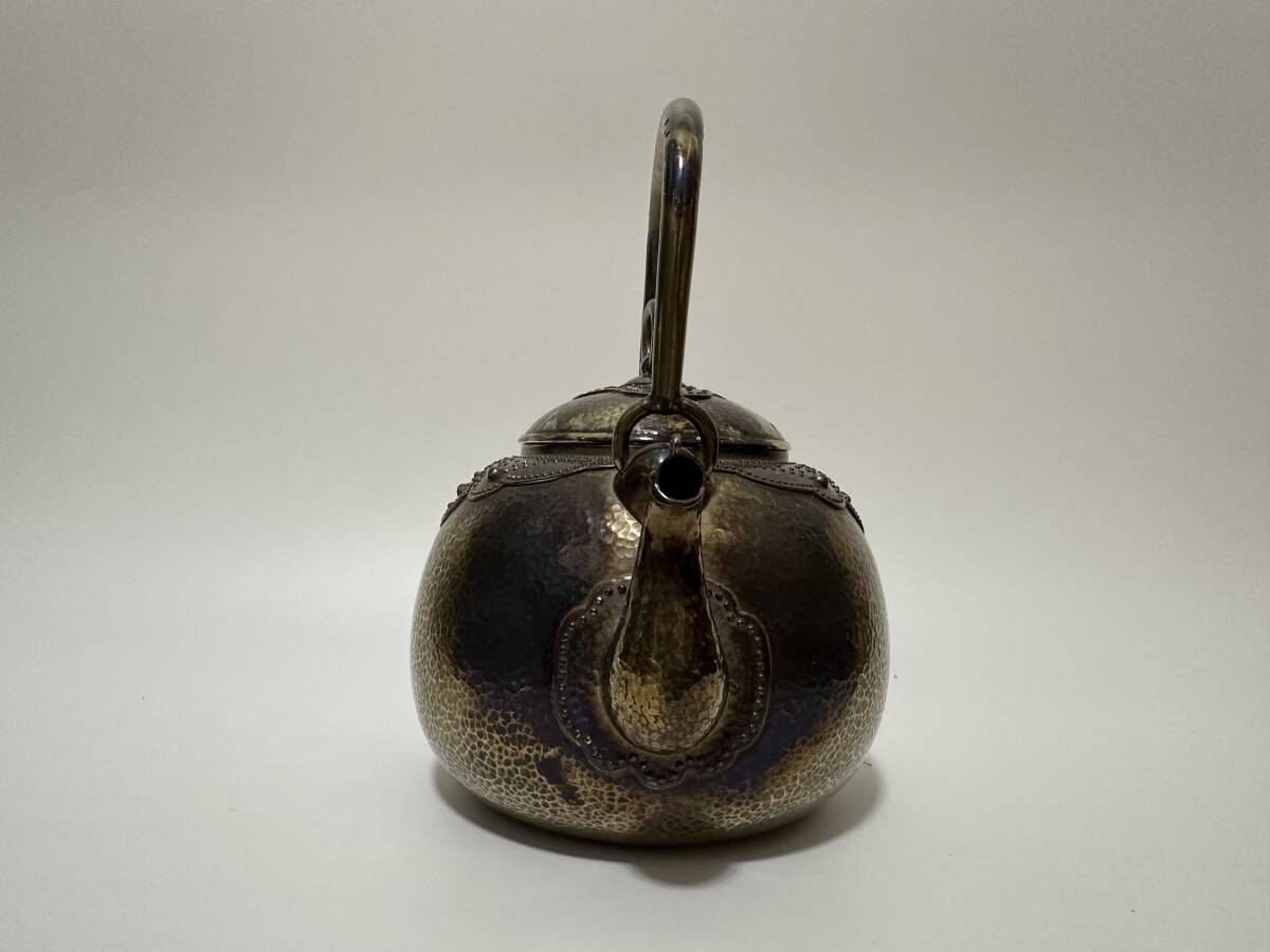 Bibian 比比昂- 時代純銀製龍文堂造宝珠形鳳凰口湯沸工芸品古 Bibian 比比昂- 時代純銀製龍文堂造宝珠形鳳凰口湯沸工芸品古