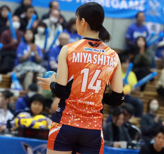 女子バレー 宮下遥選手モデル レプリカユニフォーム 岡山 女子バレー 宮下遥選手モデル レプリカユニフォーム 岡山