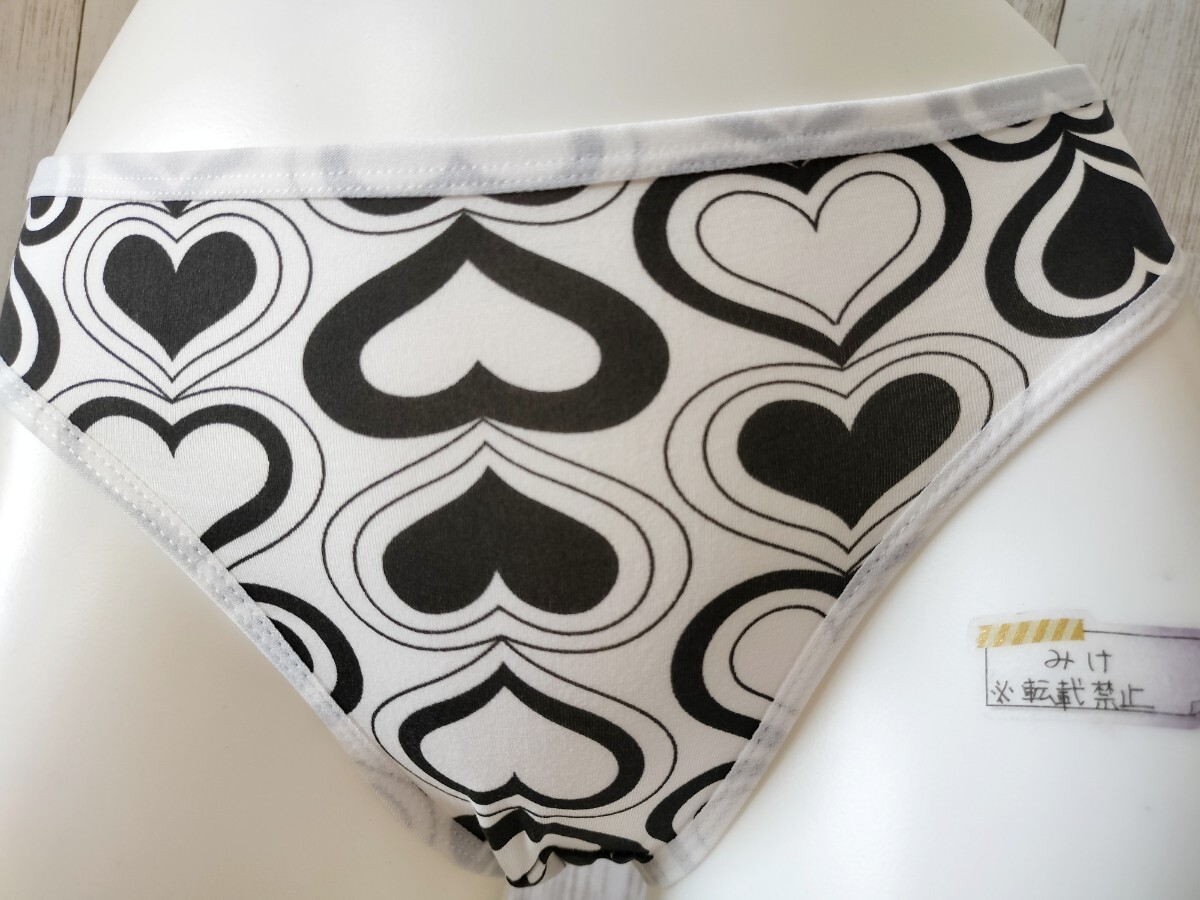 ★新品★ M Tバック ショーツ ホワイト×ブラック ハート セクシーランジェリー