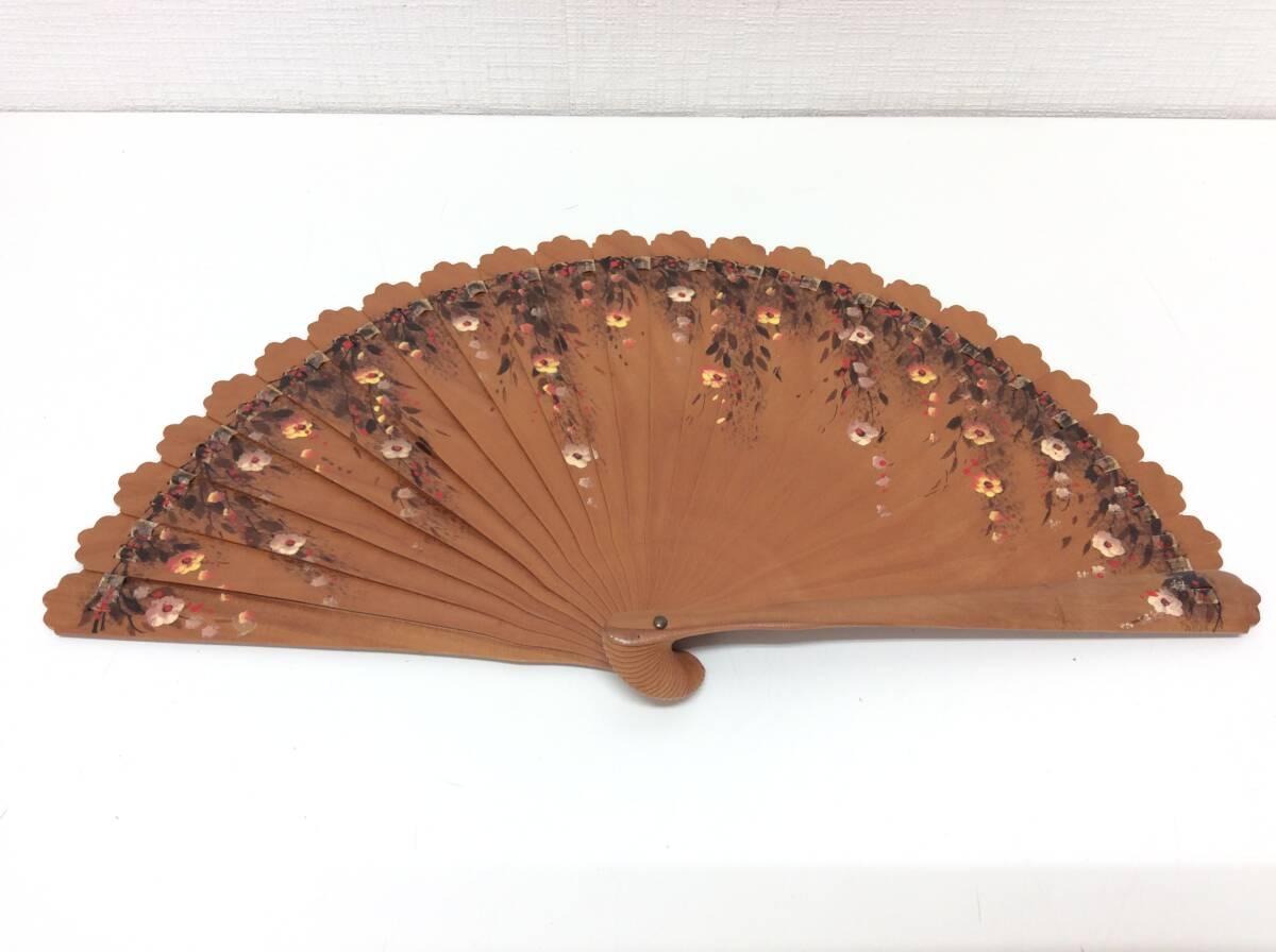 ■7367　白檀扇 扇子 工芸 木工芸 飾り扇子 骨董 和装小物 レトロ アンティーク 