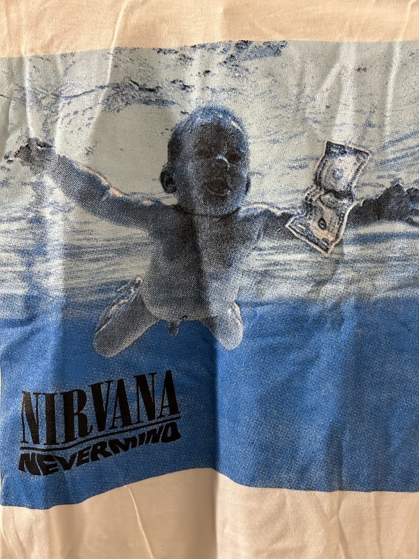 ニルヴァーナ ネヴァーマインド ビンテージスタイル Tシャツ ニルヴァーナ ネヴァーマインド ビンテージスタイル Tシャツ