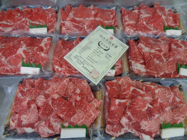近江牛A５牝　超特モモ（コマ）　４ｋｇ　（44）