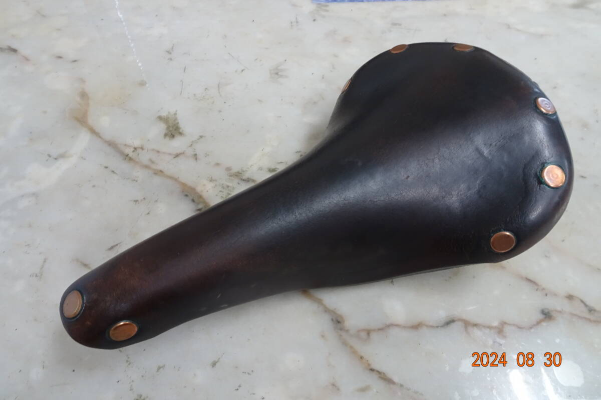 端正なBROOKS Professional