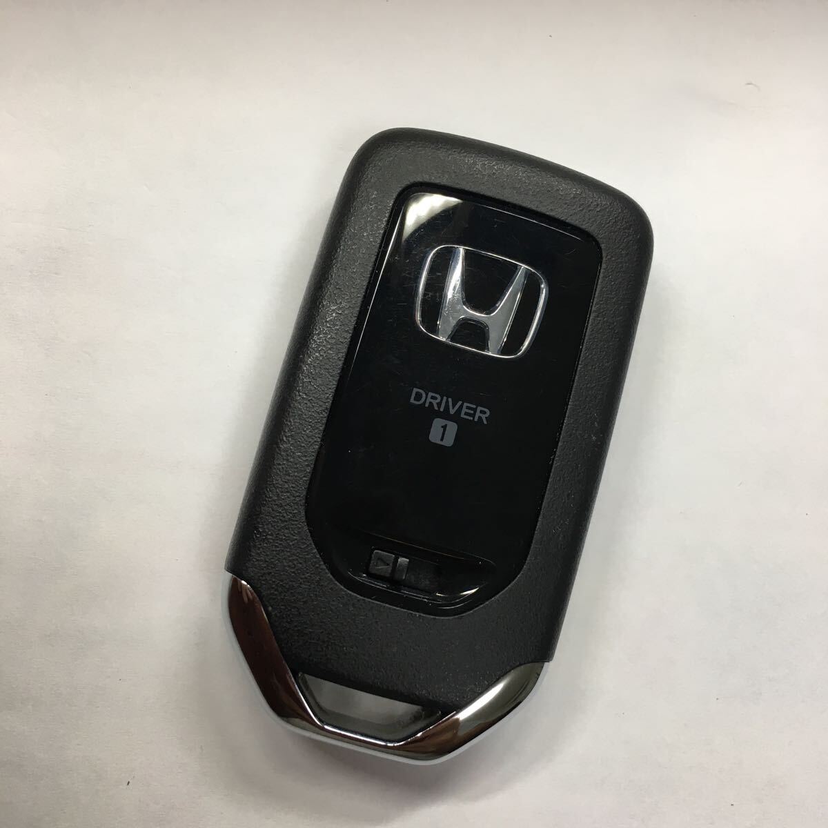 72147-TLB-J11 HONDA Honda оригинальный CR-V дистанционный ключ отсутствует "умный" ключ 3 кнопка Drive 1 задняя торцевая дверь кнопка 2406221