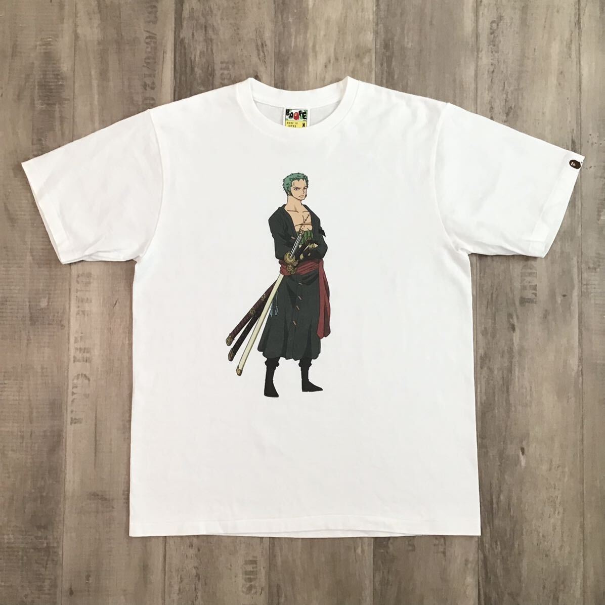 ★美品★ BAPE ワンピース ゾロ Tシャツ Mサイズ onepiece zoro a bathing ape エイプ ベイプ アベイシングエイプ tw8