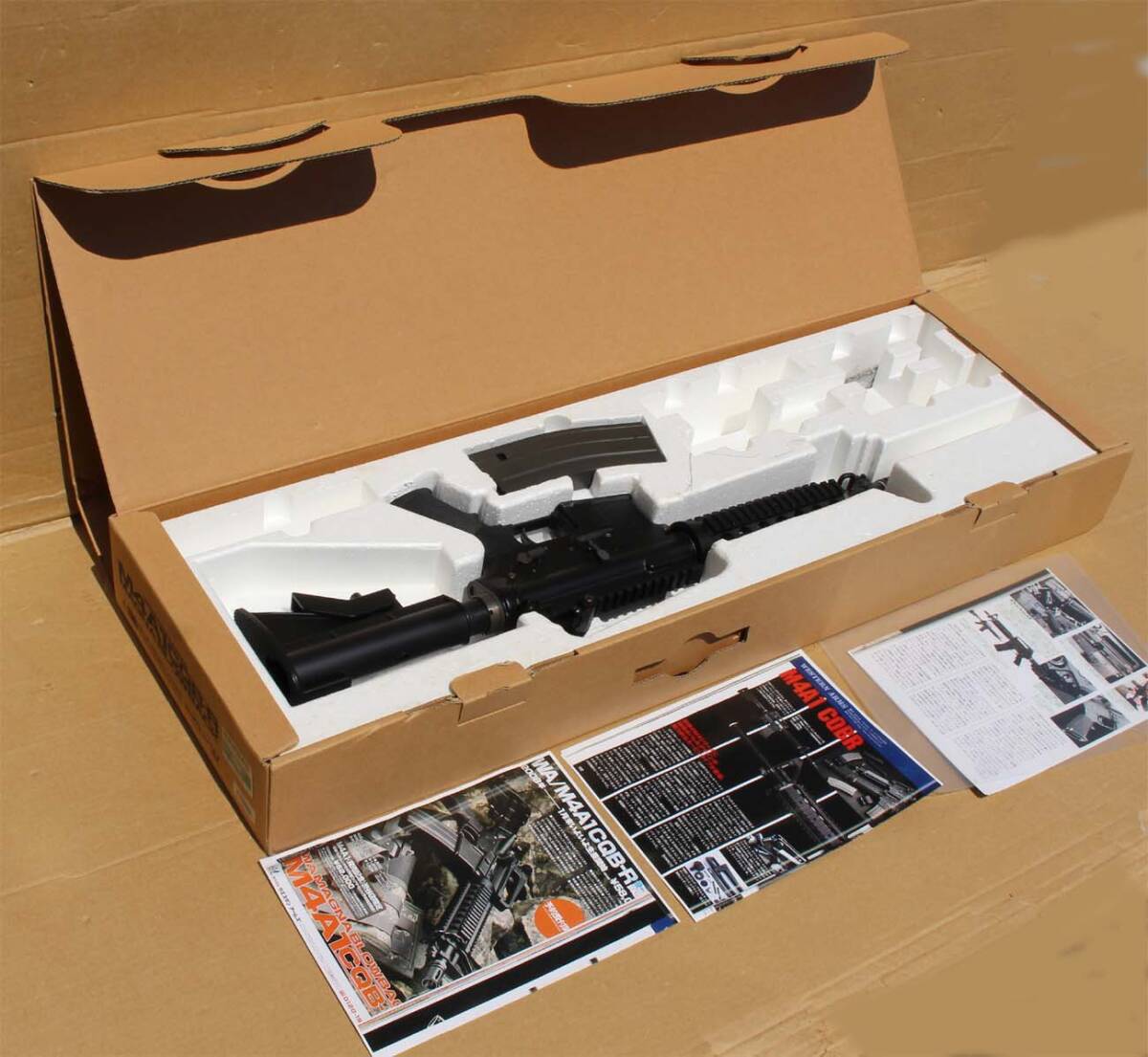 ＷＡ Ｍ4Ａ1 ＣＱＢ-Ｒ ガスブローバック アサルトライフル 限定レンチ付 美品