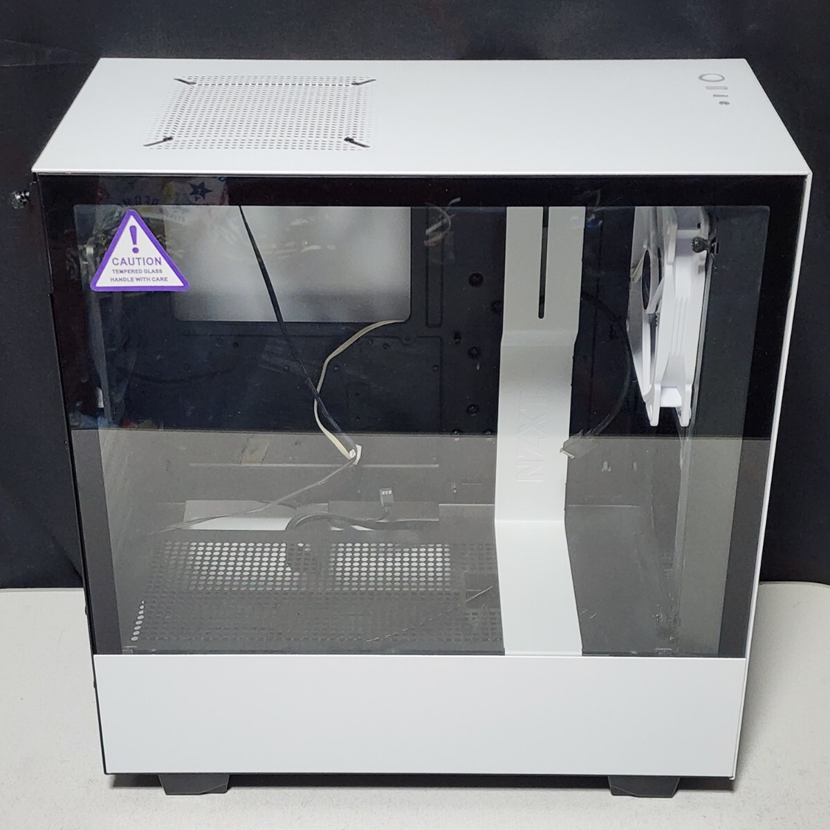 NZXT H510 White&Black (CA-H510B-W1) ミドルタワー型PCケース NZXT H510 White&Black (CA-H510B-W1) ミドルタワー型PCケース