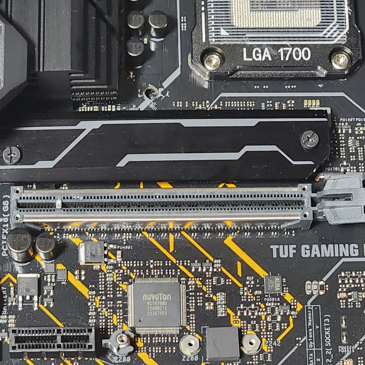 ASUS TUF GAMING B660M-PLUS D4 IOパネル一体型 LGA1700 MicroATXマザーボード 第12・13・14世代CPU対応 最新Bios 動作確認済 PCパーツ