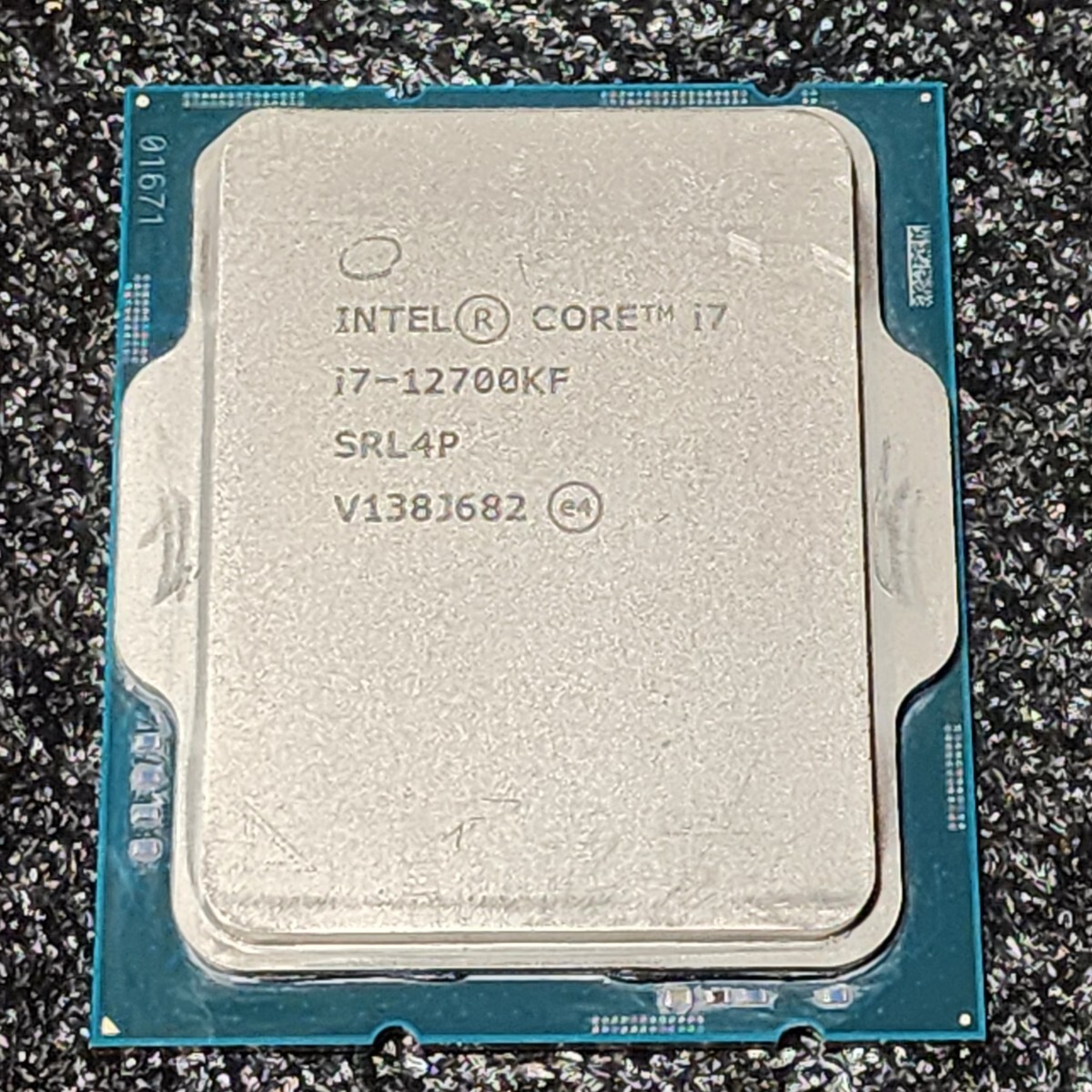 CPU Intel Core i7 12700KF 3.6GHz 12コア20スレッド AlderLake LGA1700 PCパーツ インテル 動作確認済み CPU Intel Core i7 12700KF 3.6GHz 12コア20スレッド AlderLake LGA1700 PCパーツ インテル 動作確認済み