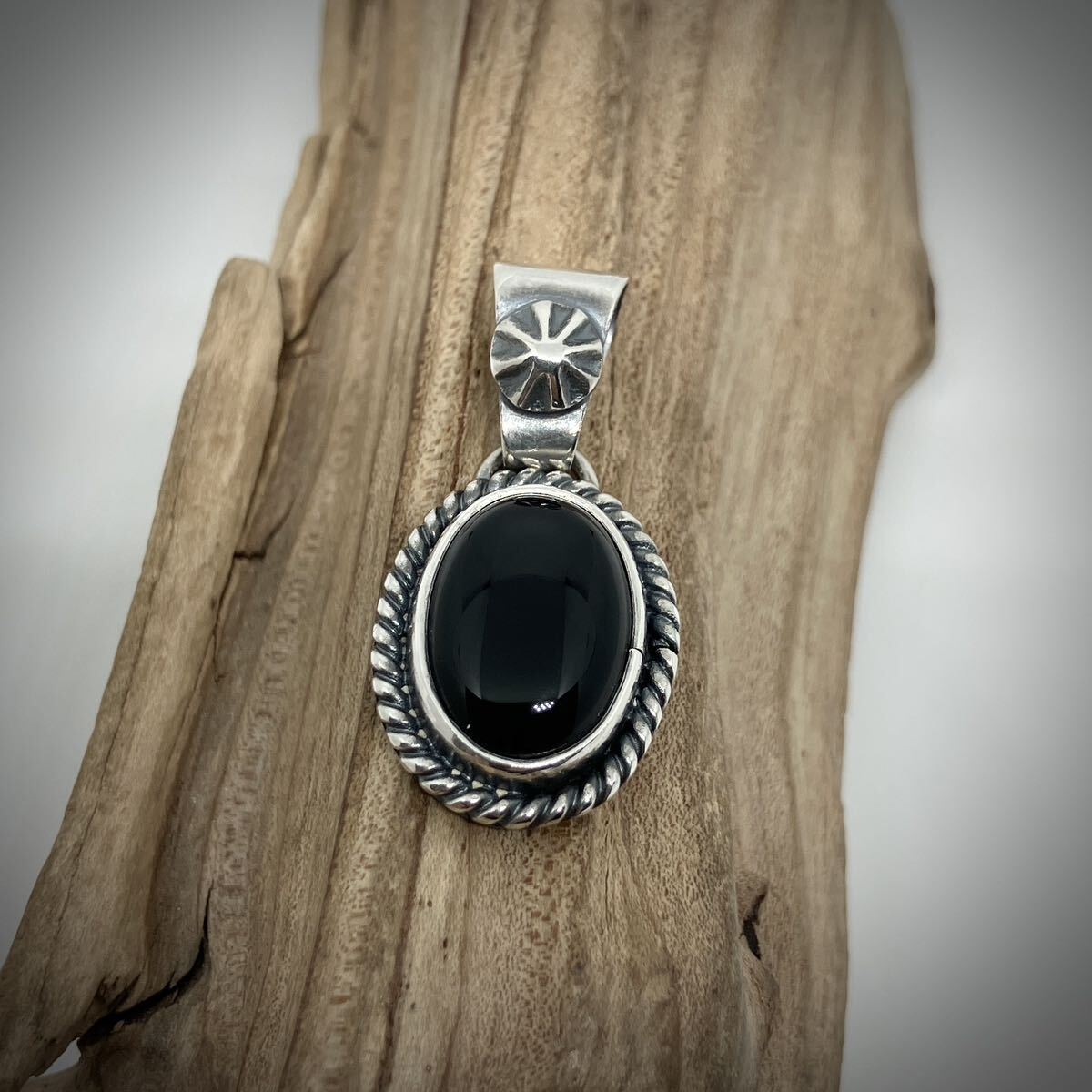 シルバー925 ブラックオニキス　ナバホ　ナジャ　インディアン　ネックレス シルバー925 ブラックオニキスナバホナジャインディアンネックレス